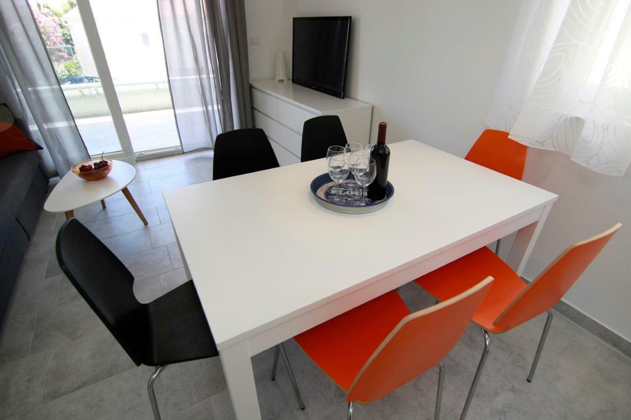 Apartments Luna Novalja Extérieur photo